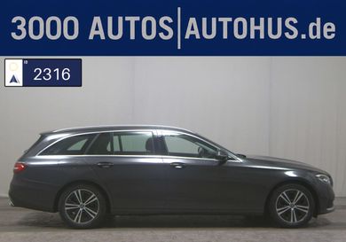 Mercedes-Benz E 220, 2022
