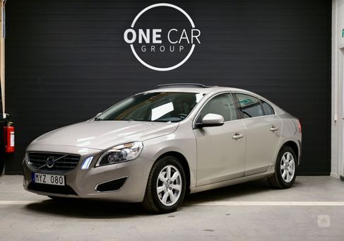 Volvo S60, 2013