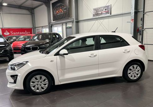 Kia Rio, 2023 3