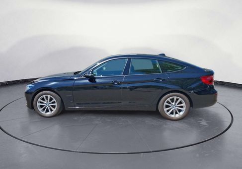 BMW 330, 2019