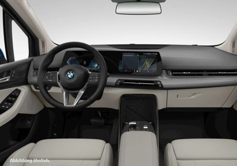 BMW 225, 2022