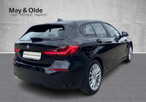 BMW 118, 2022