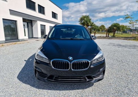 BMW 220, 2022 3