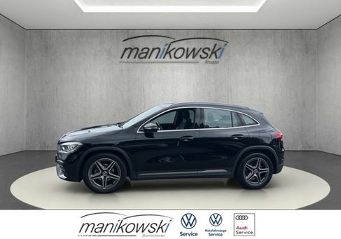 Mercedes-Benz GLA 180, 2021