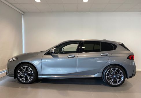 BMW 120, 2025