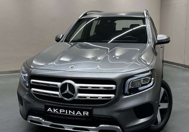 Mercedes-Benz GLB 200, 2023