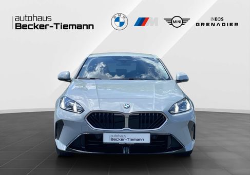 BMW 120, 2025