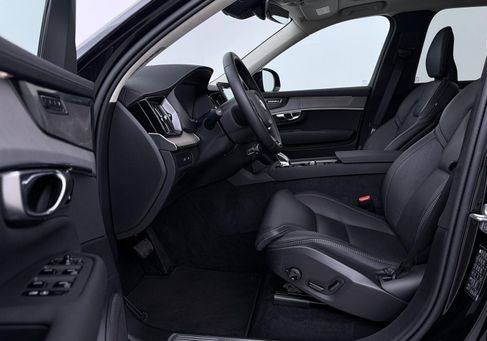 Volvo XC90, 2025 3