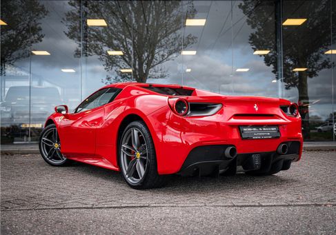 Ferrari 488 Spider, 2017