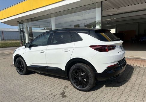 Opel Grandland X, 2022 3