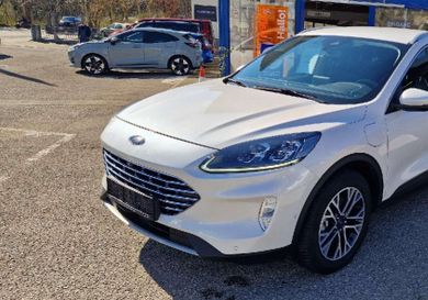 Ford Kuga, 2021