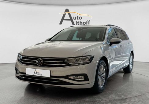 Volkswagen Passat Variant, 2022