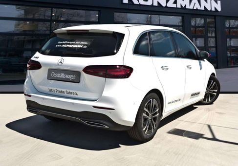 Mercedes-Benz B 180, 2026