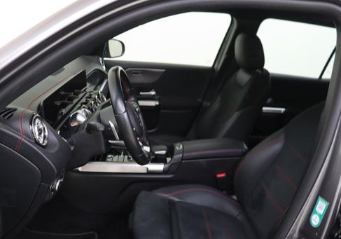 Mercedes-Benz EQB, 2023