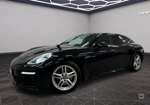 Porsche Panamera, 2015