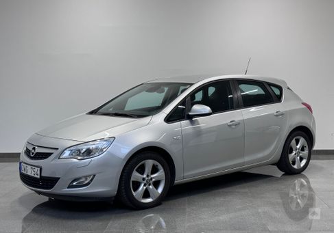 Opel Astra, 2010