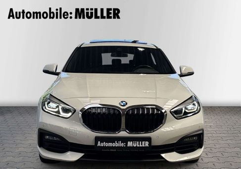 BMW 118, 2023 3