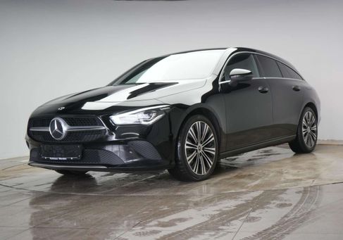 Mercedes-Benz CLA 220, 2022