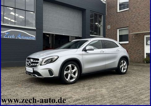Mercedes-Benz GLA 200, 2019
