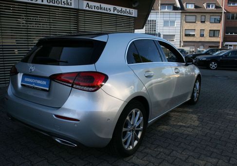 Mercedes-Benz A 250, 2021
