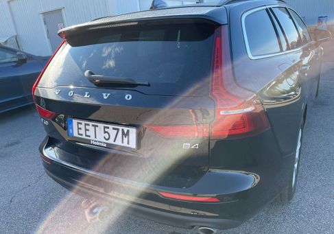 Volvo V60, 2022