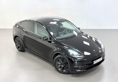Tesla Model Y, 2024