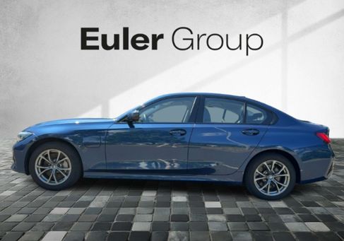 BMW 330, 2021