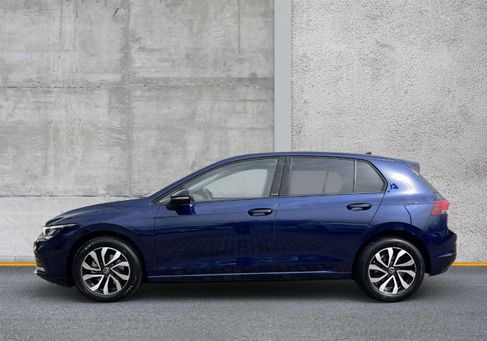 Volkswagen Golf, 2022
