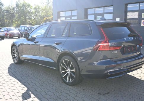 Volvo V60, 2022 3