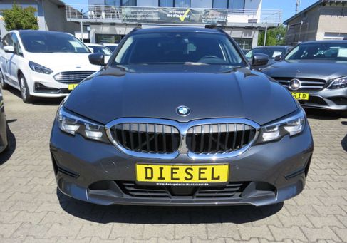 BMW 320, 2022