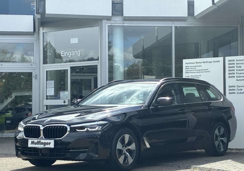 BMW 520, 2023 3