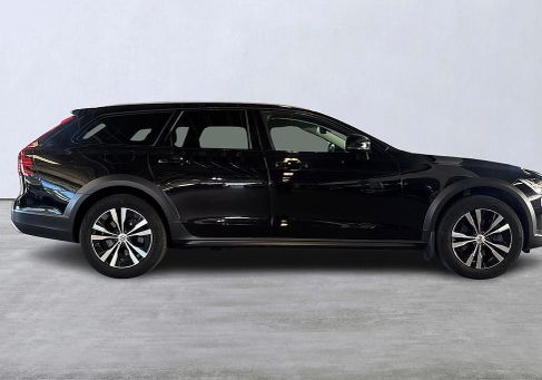 Volvo V90 Cross Country, 2021
