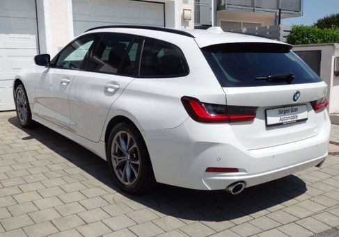 BMW 320, 2022