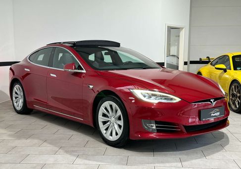 Tesla Model S, 2018 3
