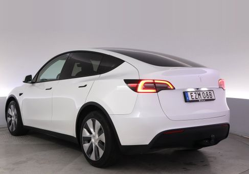 Tesla Model Y, 2024 3