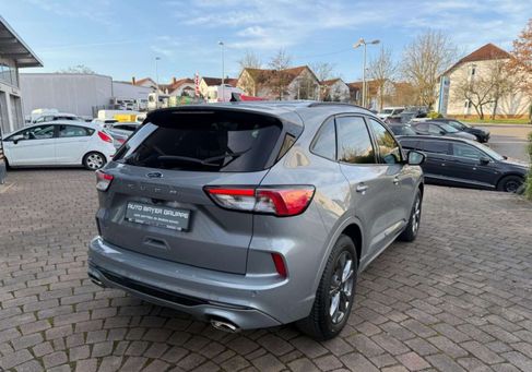 Ford Kuga, 2022