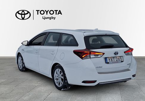 Toyota Auris Touring Sports, 2017