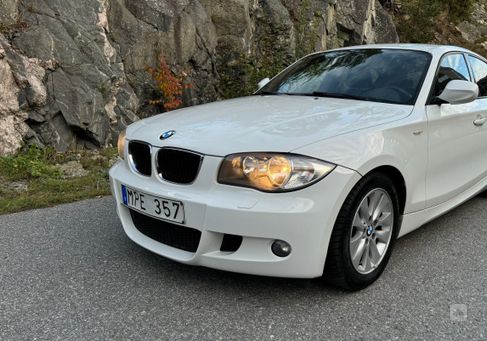 BMW 118, 2010