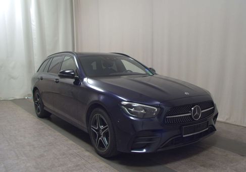 Mercedes-Benz E 300, 2022 3