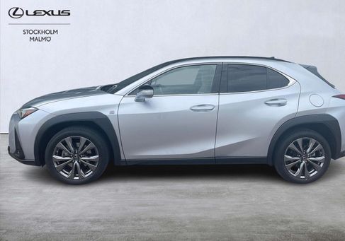 Lexus UX, 2023