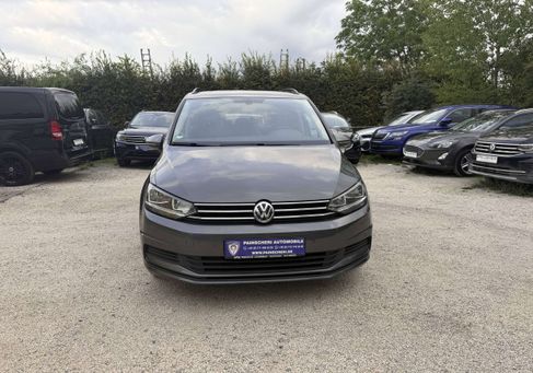 Volkswagen Touran, 2020 3