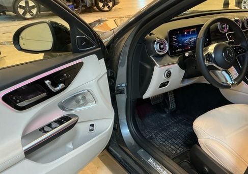 Mercedes-Benz C 220, 2026