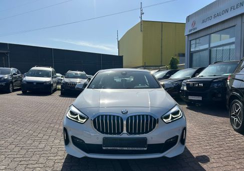 BMW 118, 2024