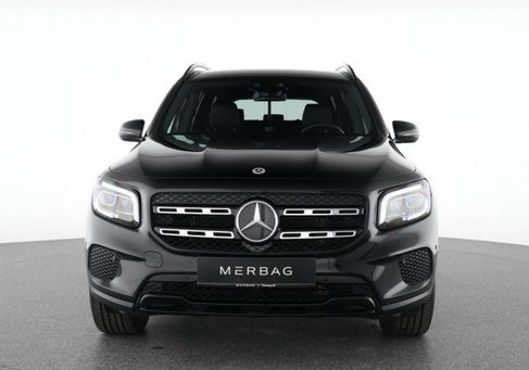 Mercedes-Benz GLB 200, 2022