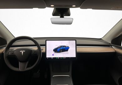 Tesla Model Y, 2023