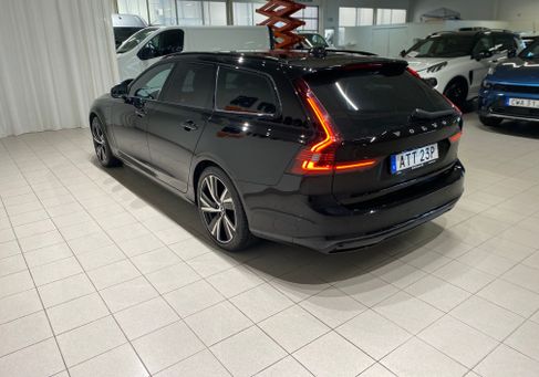 Volvo V90, 2022 3
