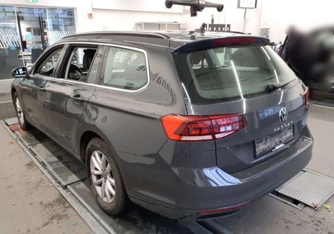 Volkswagen Passat Variant, 2021