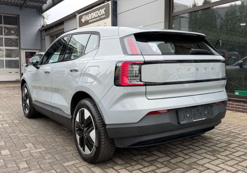 Volvo EX30, 2024
