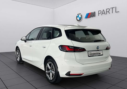 BMW 220, 2024 3