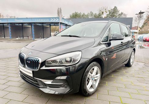 BMW 225, 2018